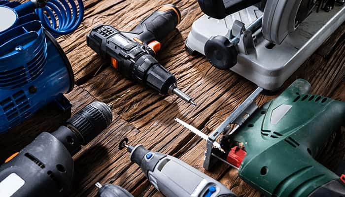 8-hand-and-power-tools-every-diy-builder-should-own-min